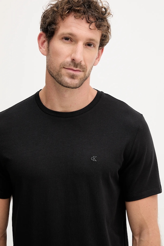 Одяг Футболка Calvin Klein LV04LC240G чорний