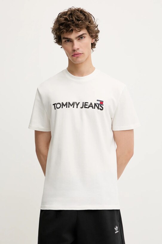 Βαμβακερό μπλουζάκι Tommy Jeans βαμβάκι λευκό DM0DM21585