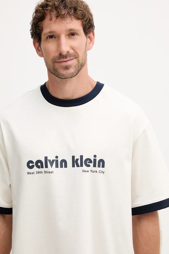 Дрехи Памучна тениска Calvin Klein Jeans LV04RC244G бежов