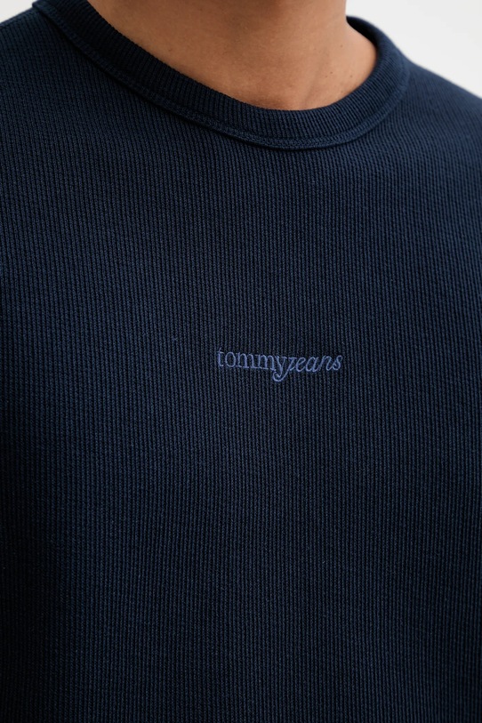 Bavlněné tričko Tommy Jeans DM0DM21778 námořnická modř