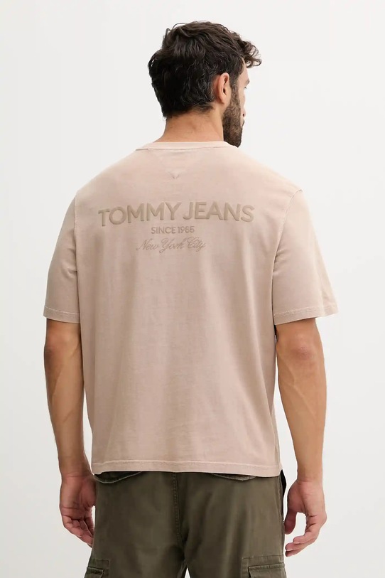 Tommy Jeans t-shirt in cotone DM0DM21975 marrone AW25