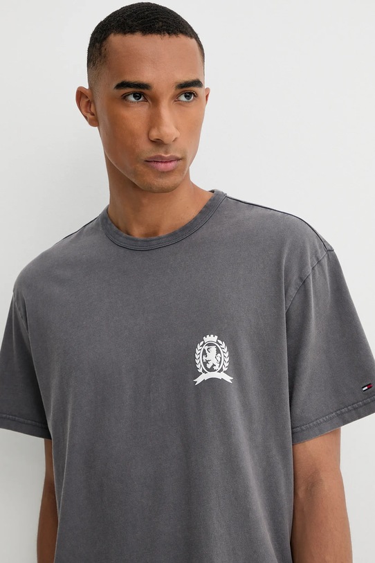 Βαμβακερό μπλουζάκι Tommy Jeans γκρί DM0DM21986