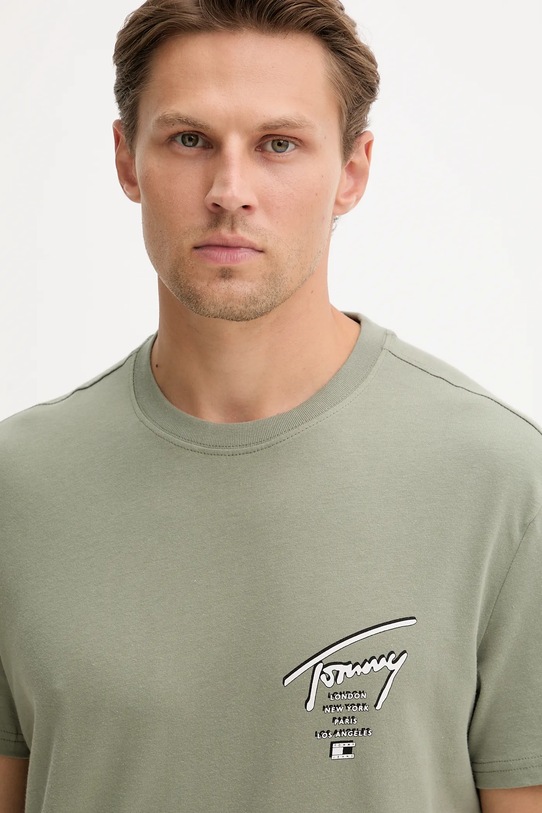 Bavlněné tričko Tommy Jeans zelená DM0DM22120