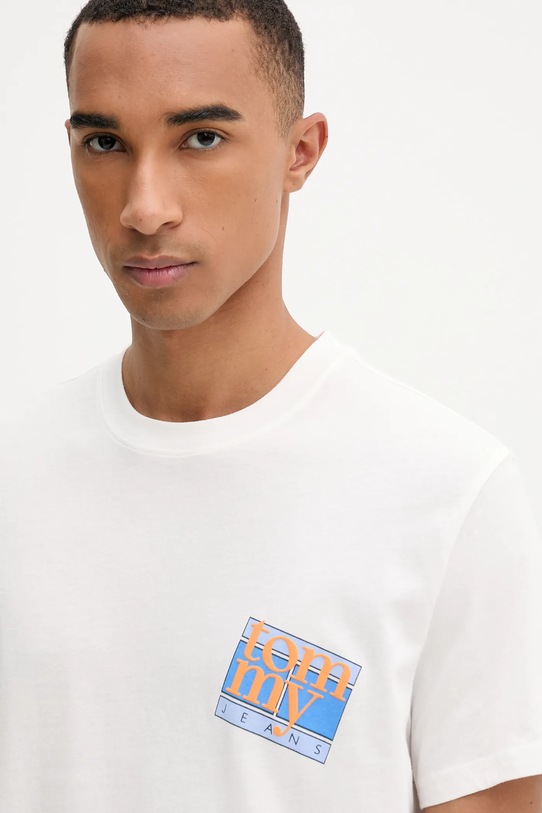 Bavlněné tričko Tommy Jeans béžová DM0DM22127