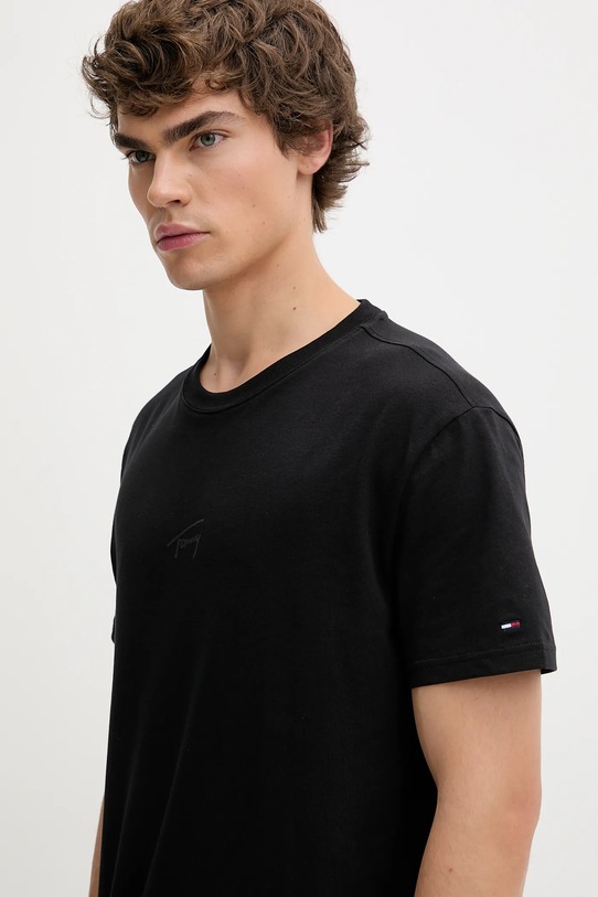 Βαμβακερό μπλουζάκι Tommy Jeans μαύρο DM0DM22138