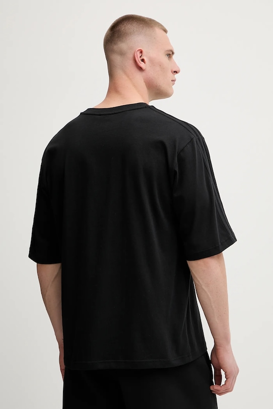 Одяг Бавовняна футболка adidas Originals Oversize Tee JY1398 чорний