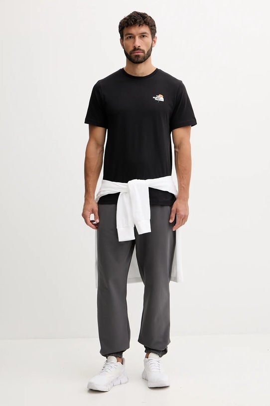 The North Face tricou din bumbac NF0A8F65JK31 negru AW25