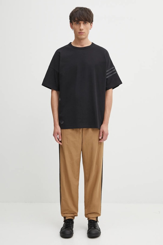 adidas Originals t-shirt in cotone Neu C Tee HZ3700 nero