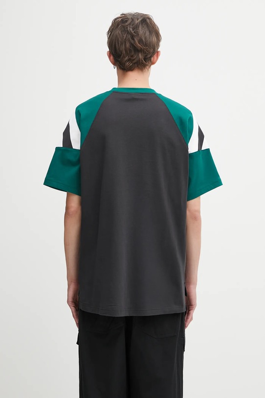 Oblečenie Bavlnené tričko adidas Originals Cutline Tee JX3075 čierna