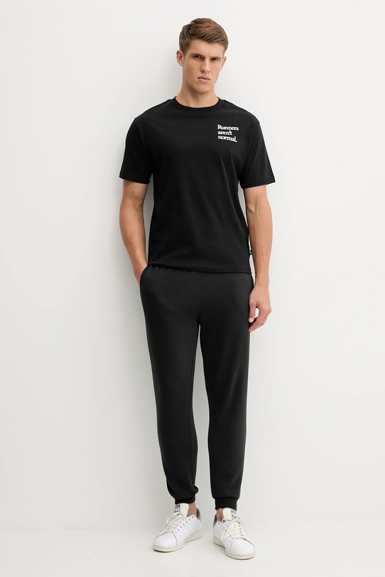 New Balance t-shirt bawełniany MT53921BK czarny AW25