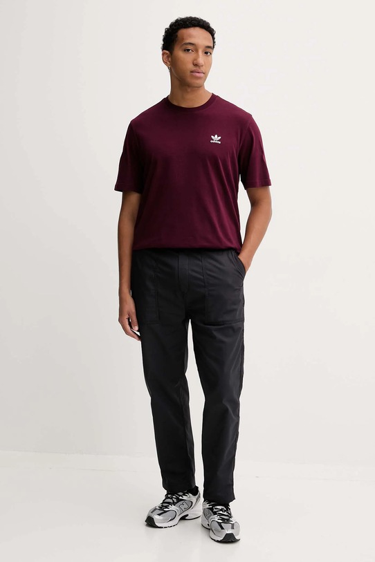 Βαμβακερό μπλουζάκι adidas Originals Essentials HY2077 μπορντό AW25