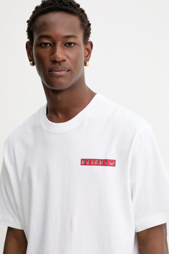 Βαμβακερό μπλουζάκι adidas Originals Graphic λευκό JX3094