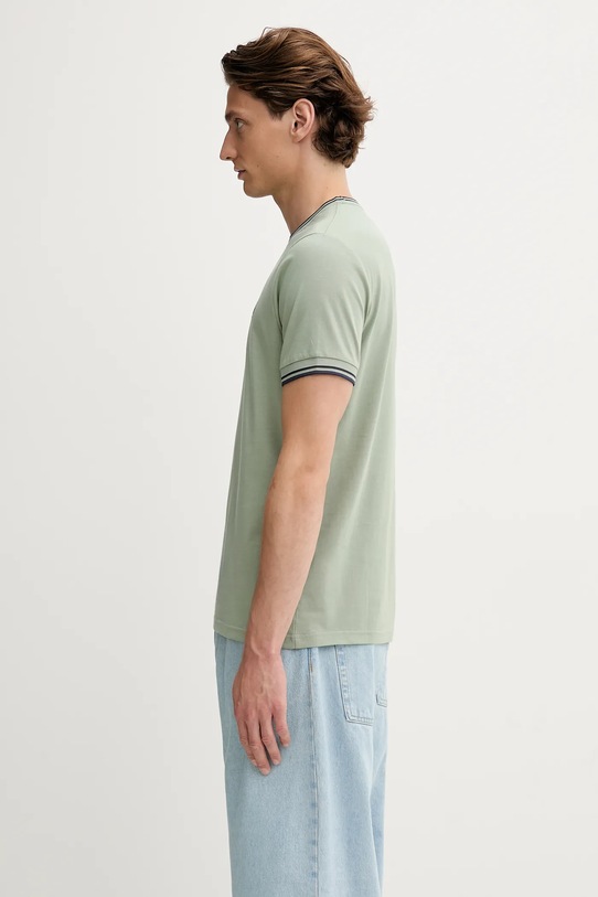 Βαμβακερό μπλουζάκι Fred Perry M1588V πράσινο AW25