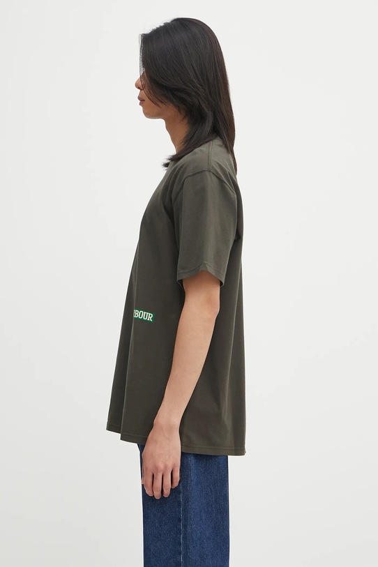 Βαμβακερό μπλουζάκι Barbour "Mr Solway" OS Graphic T-Shirt MTS1488OL52 πράσινο AW25