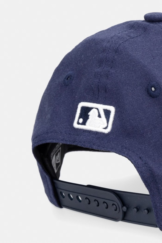 Dodatki New Era kapa s šiltom z dodatkom lana LINEN 940 MC NYY 60856291 mornarsko modra