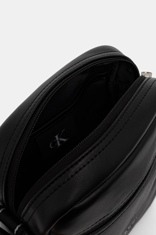 Calvin Klein чанта през рамо мъжка LV04D3418G черен