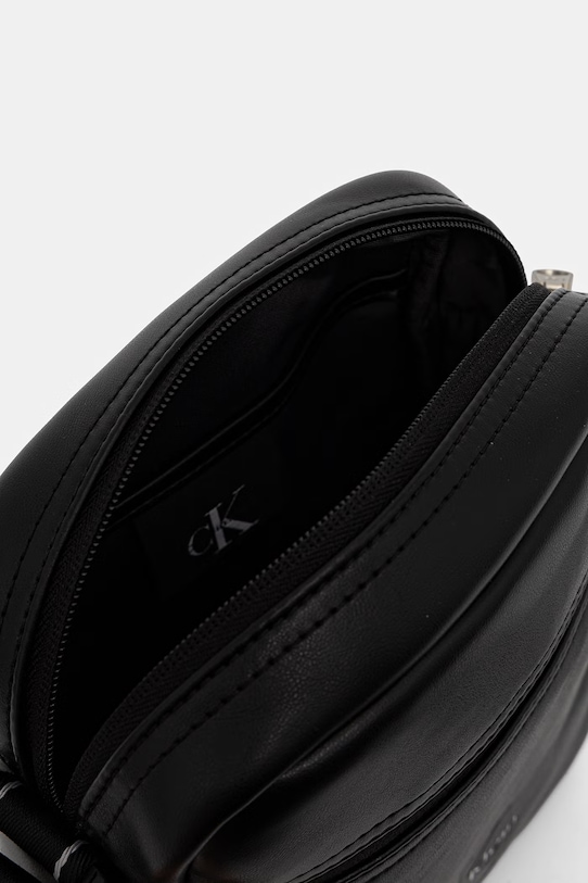 Calvin Klein чанта през рамо мъжка LV04D3418G черен