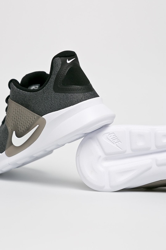 Cipők Nike - Cipő Arrowz C.902813.002 fekete