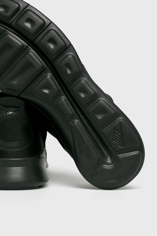 Cipők Nike - Cipő Arrowz C.902813.003 fekete
