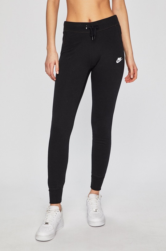 Nike - Legíny černá C.807364.010