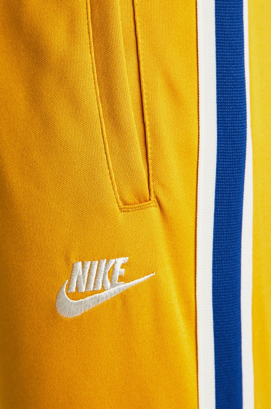 Nike - Nadrág C.AR2246.711 sárga