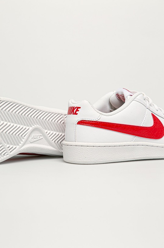 Cipők Nike - Cipő C.749867.114 fehér