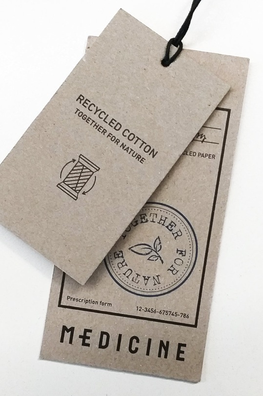 Sukienka damska w kształcie litery A z bawełną z recyklingu czarna RS21.SUD503