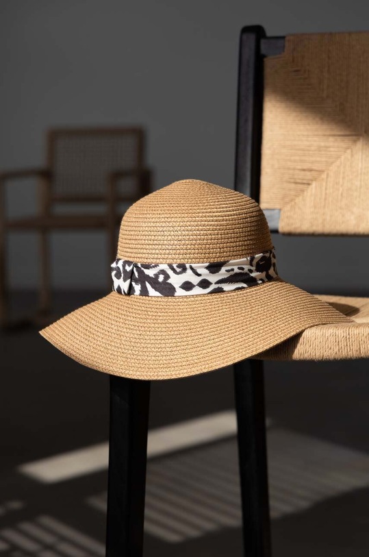 Klobouk dámský béžová barva nášivka béžová RS23.CAD904