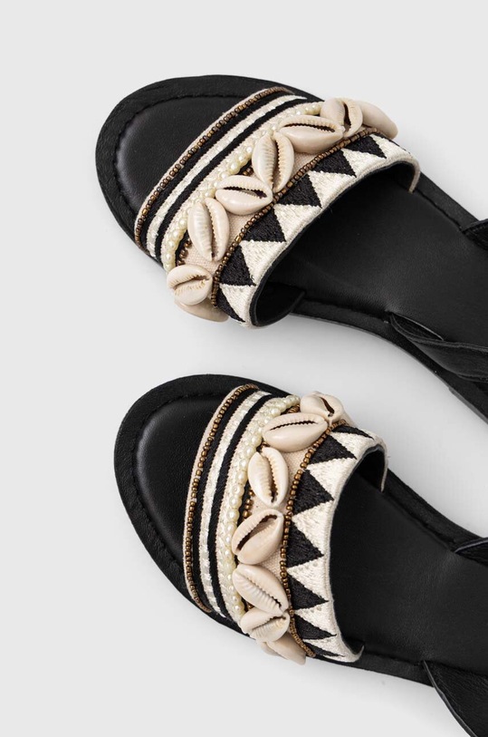 Klapki damskie skórzane z ozdobnymi elementami kolor czarny RS23.OBD706