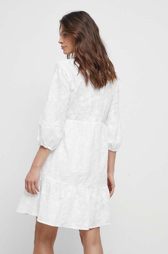 Odzież Sukienka bawełniana damska z ozdobnym haftem kolor biały RS23.SUD507 biały