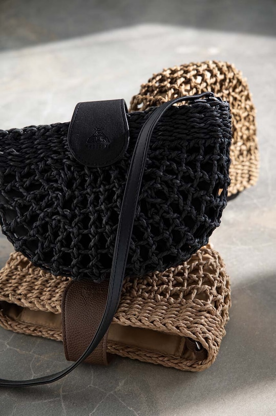 Kabelka dámska čierna farba nezmestí A4 čierna RS23.TOD804