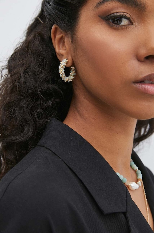 Kolczyki damskie z ozdobnymi koralikami kolor zielony zielony RS24.AKD200