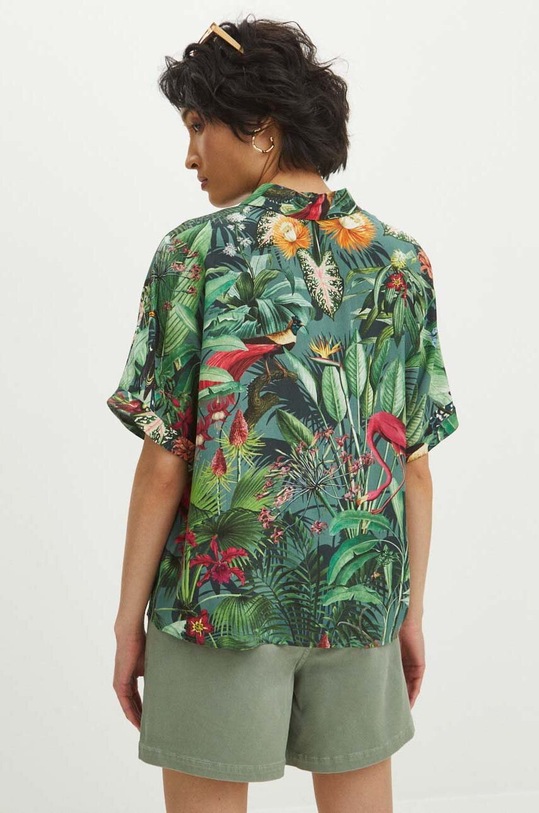 Odzież Koszula damska regular z wiskozy wzorzysta RS24.KKD700 multicolor