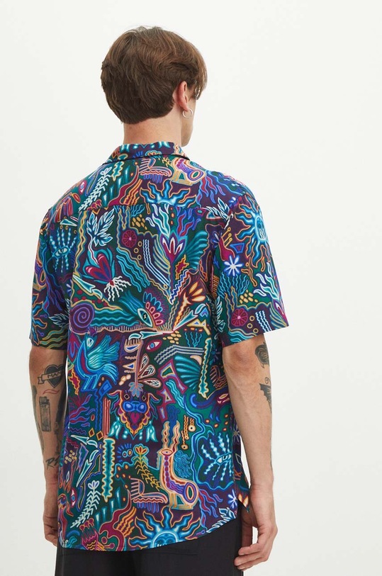 Odzież Koszula męska z kołnierzykiem klasycznym wzorzysta kolor multicolor RS24.KKMB14 multicolor