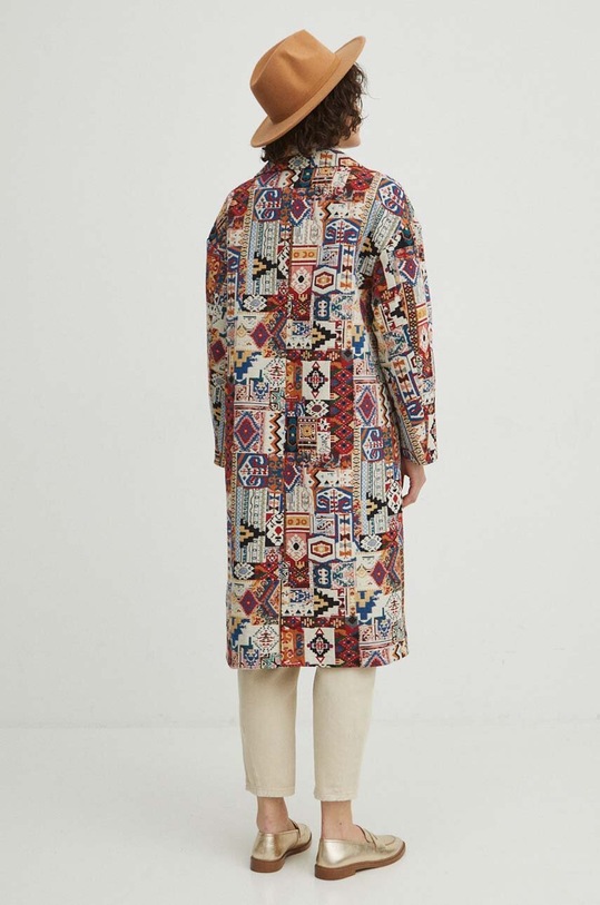 Odzież Płaszcz damski wzorzysty kolor multicolor RS24.KPD403 multicolor