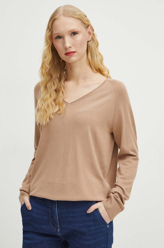 Sveter dámsky béžová farba V výstrih béžová RS24.SWD010