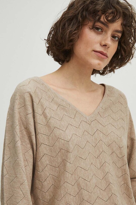Sweter damski z fakturą kolor beżowy beżowy RS24.SWD041