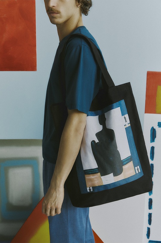 Torba bawełniana z kolekcji Jerzy Nowosielski x Medicine kolor czarny mieści A4 czarny RS24.TCM650