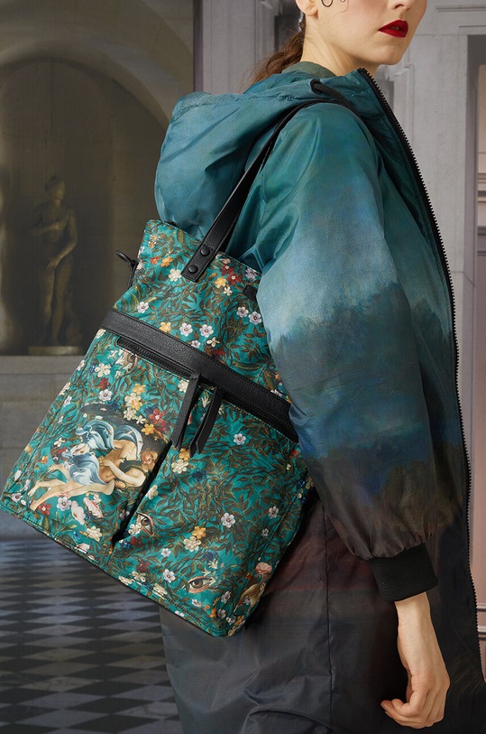 Torebka damska z kolekcji Eviva L'arte kolor niebieski wzorzyste niebieski RS24.TOD251