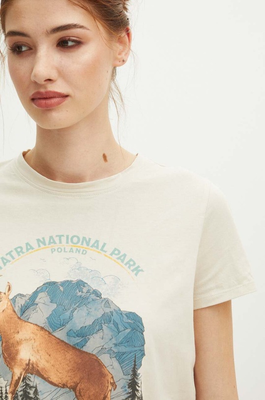 T-shirt bawełniany damski z kolekcji Tatrzański Park Narodowy x Medicine kolor beżowy RS24.TSDA57 beżowy