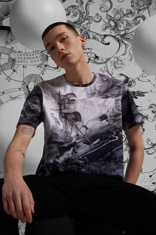 T-shirt bawełniany męski z kolekcji Zodiak - Wodnik kolor multicolor bawełna multicolor RS24.TSM160