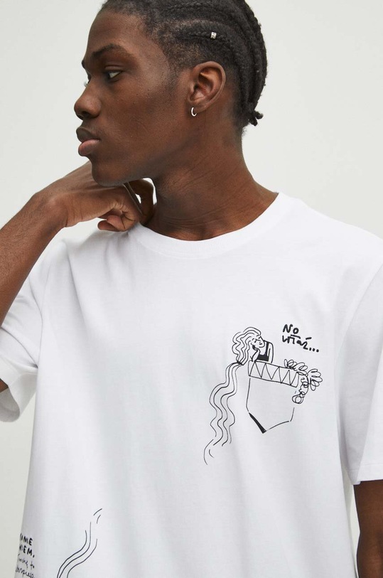 T-shirt bawełniany męski z domieszką elastanu by Magda Danaj - Porysunki kolor biały biały RS24.TSM212