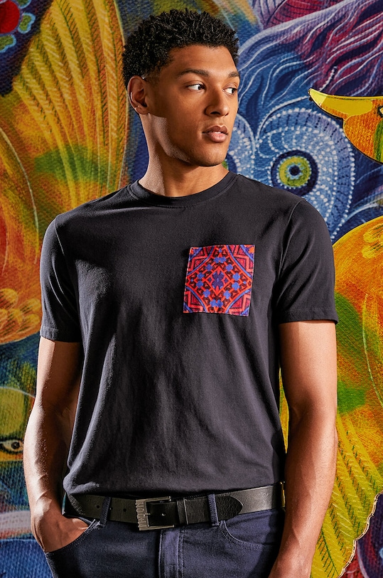 T-shirt bawełniany męski z kolekcji Jane Tattersfield x Medicine kolor granatowy okrągły granatowy RS24.TSM850