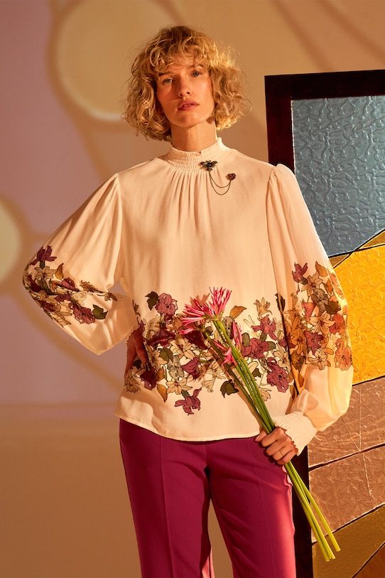 Bluzka damska z kolekcji Eviva L'arte kolor biały casual biały RS25.BDD251