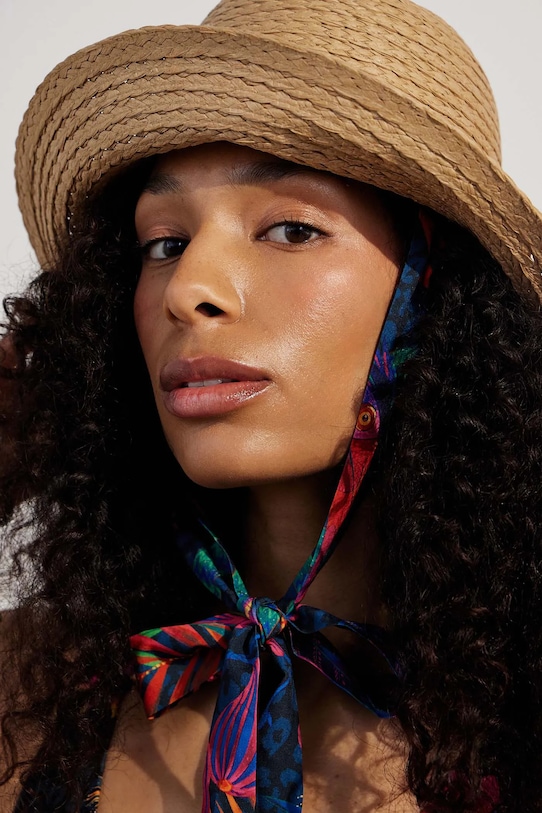 Kapelusz damski pleciony z wiązaniem kolor beżowy RS25.CAD703