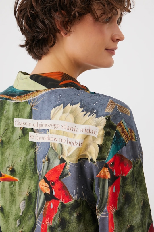 Koszula damska z wiskozy by Magda Kubiak – Dziki Las kolor multicolor multicolor RS25.KDD270