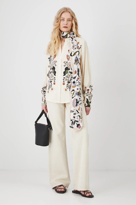 Koszula damska oversize z nadrukiem kolor beżowy długi beżowy RS25.KDD600