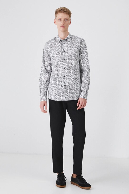 Koszula męska z kołnierzykiem klasycznym z drobnym wzorem kolor biały RS25.KDM013 biały RS25
