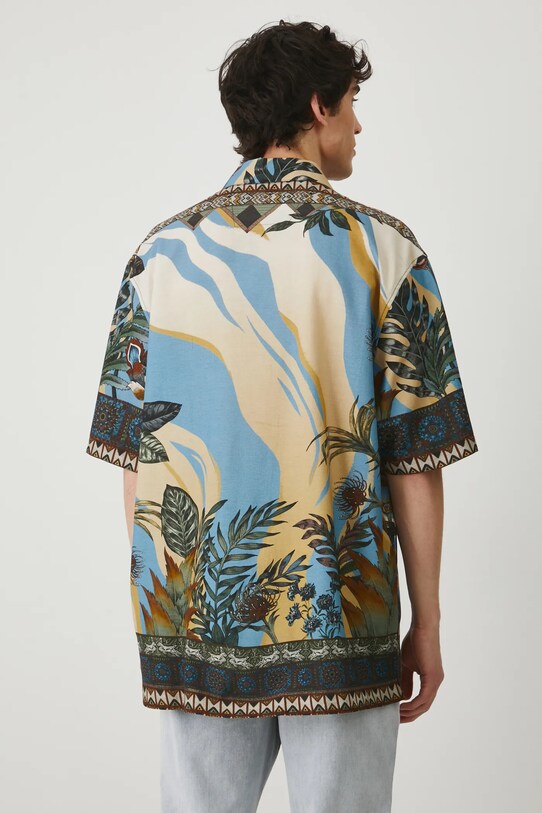 Odzież Koszula męska z kołnierzykiem typu resort wzorzysta kolor multicolor RS25.KKM801 multicolor