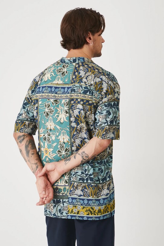 Odzież Koszula męska z kołnierzykiem klasycznym wzorzysta kolor multicolor RS25.KKM900 multicolor